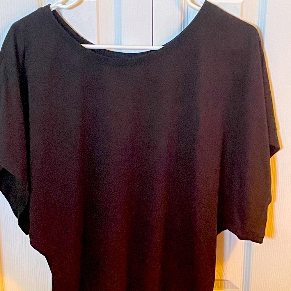New Without Tags Empire Waist Monogramed Shirt KLM ❤️